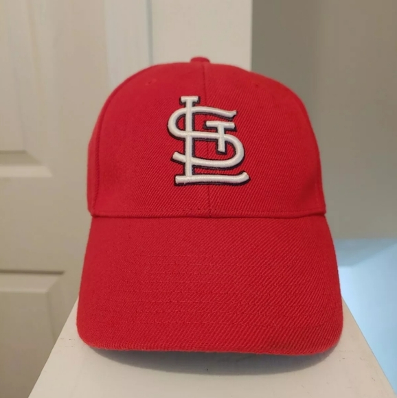 Nike St. Louis Cardinals Team Logo Branded Red Hat - Picture 3 of 4